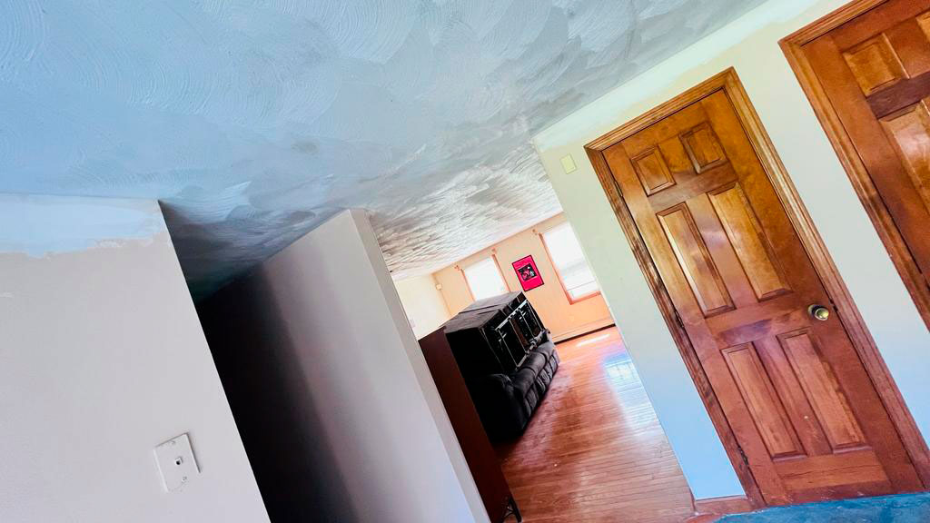 Transform your space with precision and professionalism. Our team specializes in residential and commercial drywall installation services in Lincoln, New Hampshire. Elevate your interiors with Garra Plastering today!