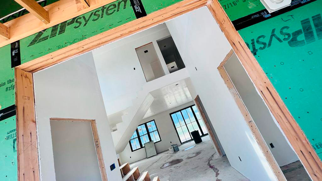 Transform your space with precision and professionalism. Our team specializes in residential and commercial drywall installation services in Lincoln, New Hampshire. Elevate your interiors with Garra Plastering today!